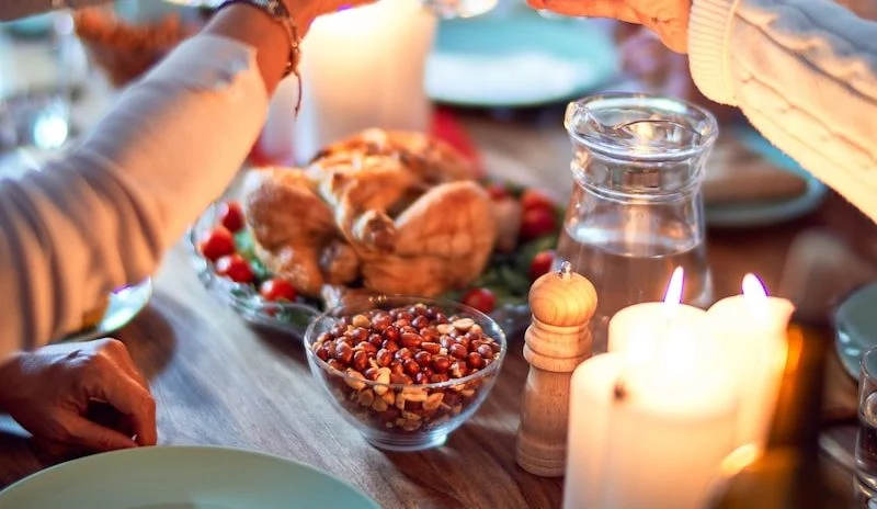 Épatez vos convives avec nos recettes de poularde de Noël : saveurs festives garanties !